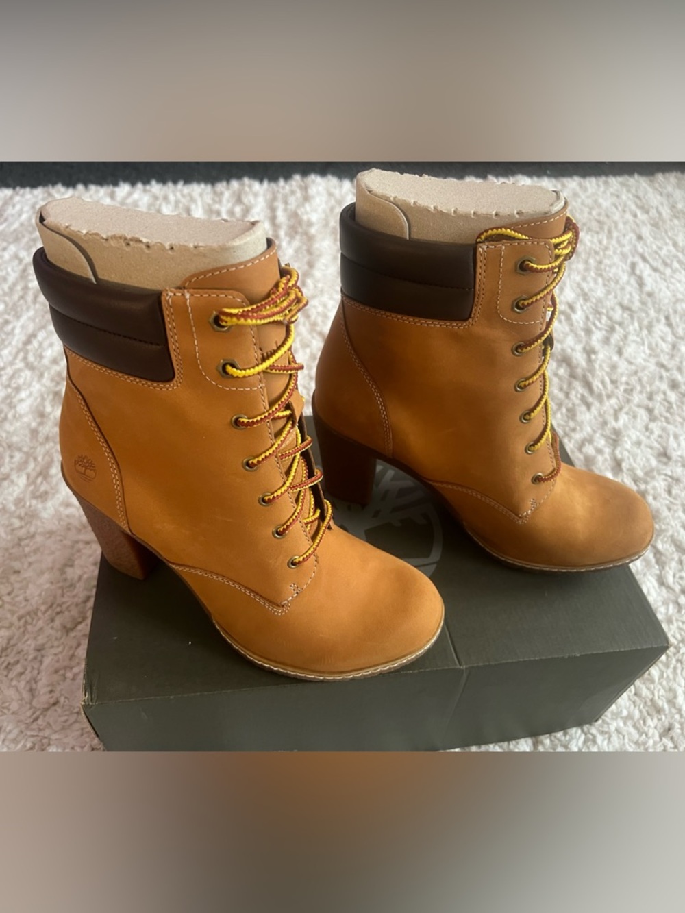Women’s Tillston 6in Wheat Nubuck Boot